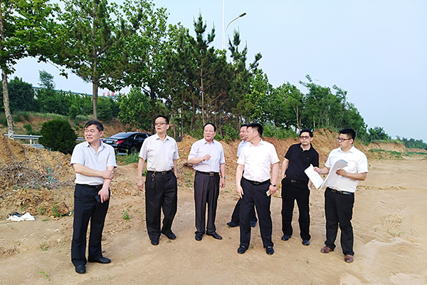 濟(jì)寧市經(jīng)信委王主任、中煤集團(tuán)渠總一行赴煙臺高新區(qū)考察洽談