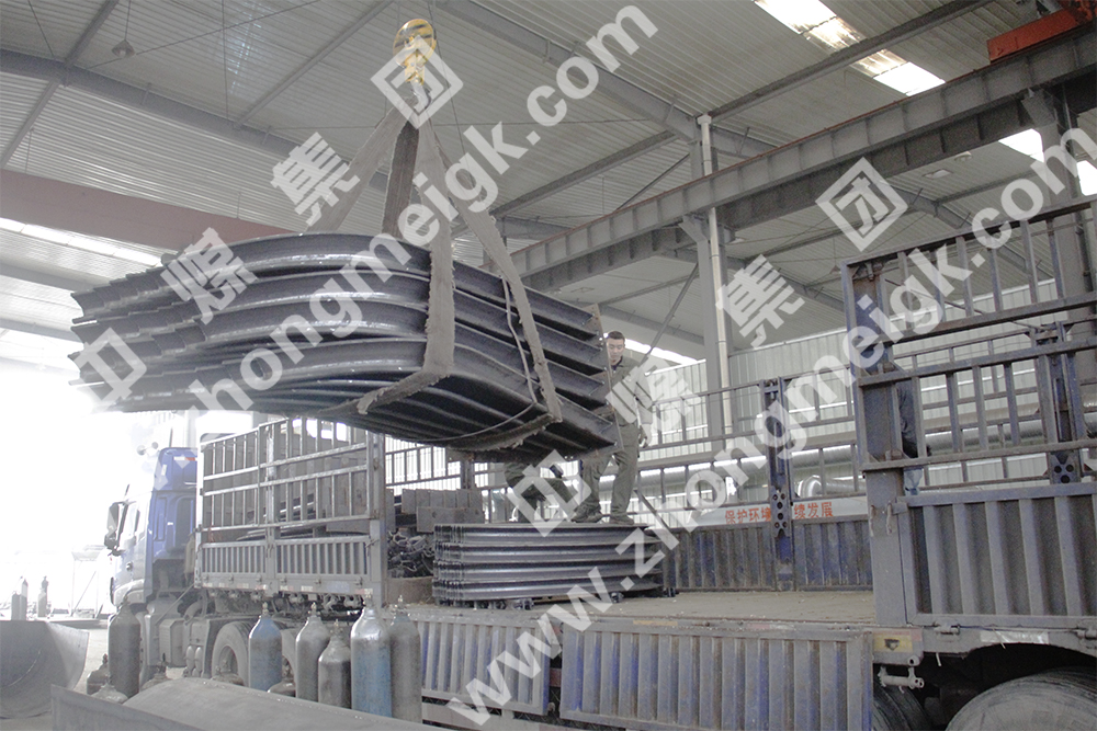 中煤集團一批U型鋼支架發(fā)往廣西大新縣