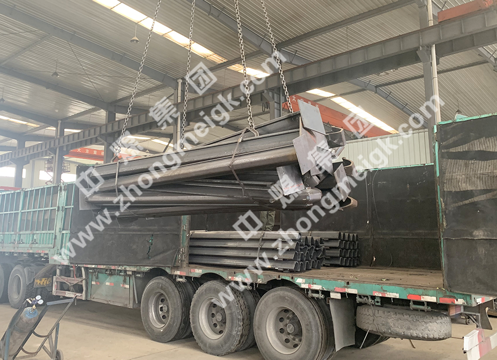 中煤集團(tuán)一批鋼支架、礦車(chē)分別發(fā)往青海和山西